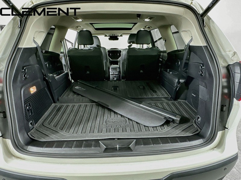 Subaru Ascent Vehicle Full-screen Gallery Image 11