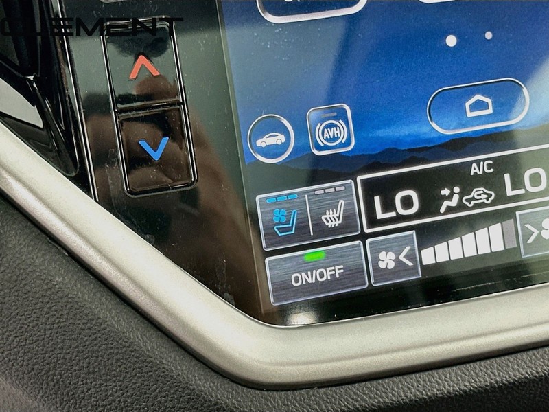 Subaru Ascent Vehicle Full-screen Gallery Image 23