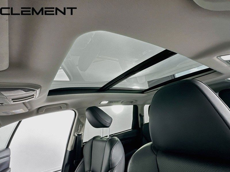 Subaru Ascent Vehicle Full-screen Gallery Image 25