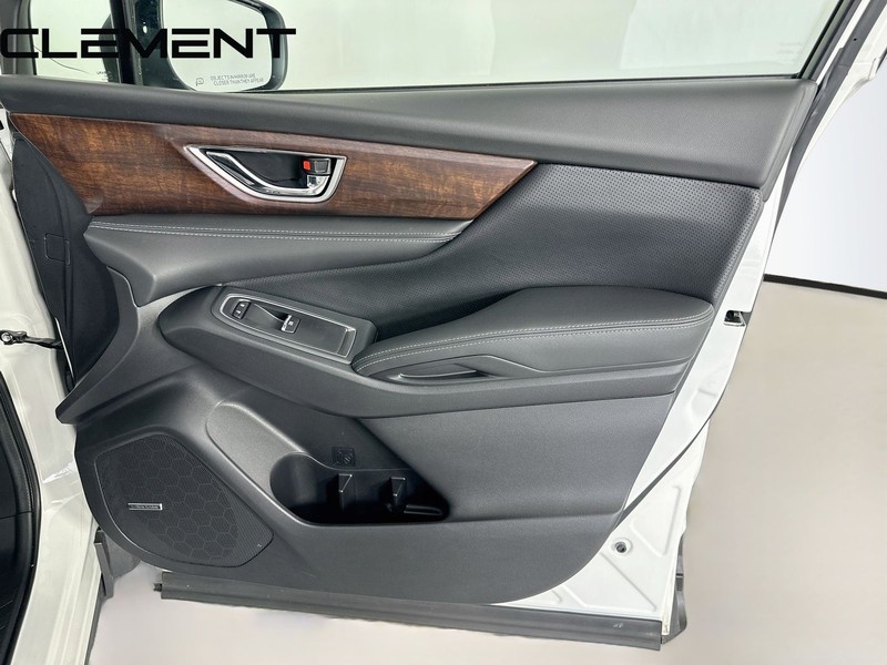 Subaru Ascent Vehicle Full-screen Gallery Image 38