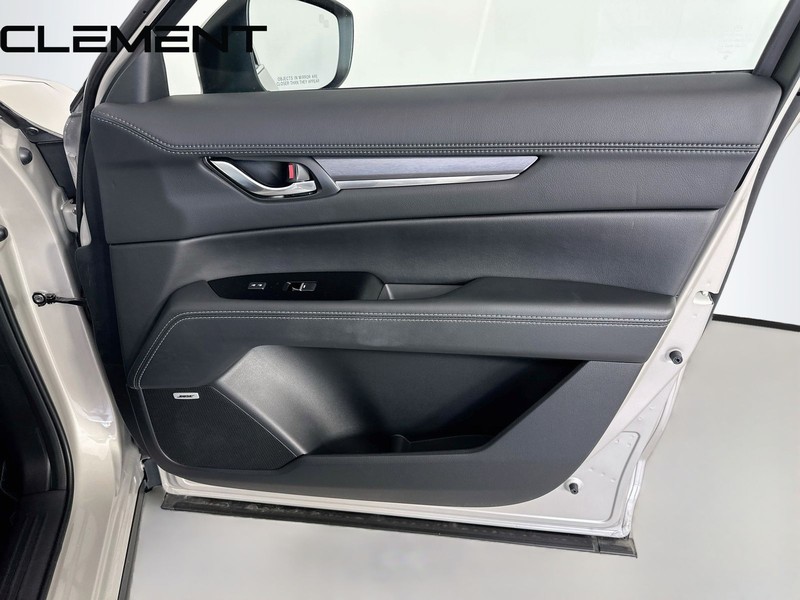 Mazda CX-5 Vehicle Image 37