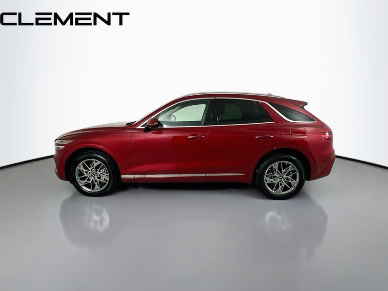 Genesis GV70 Vehicle Full-screen Gallery Image 6