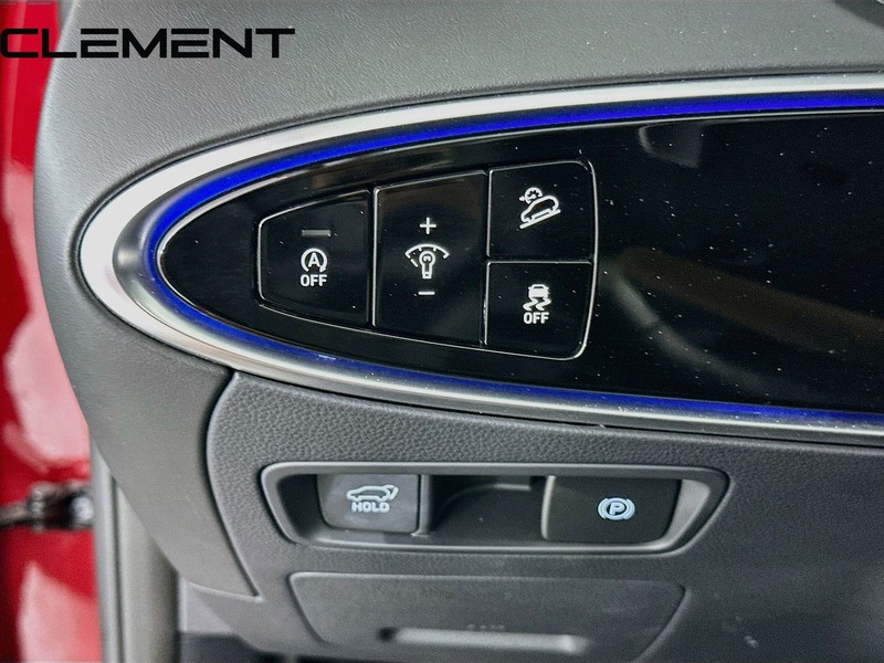 Genesis GV70 Vehicle Full-screen Gallery Image 13