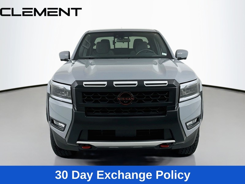 Nissan Frontier Vehicle Image 03
