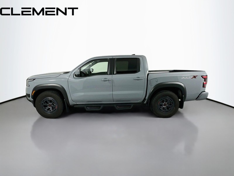 Nissan Frontier Vehicle Image 06