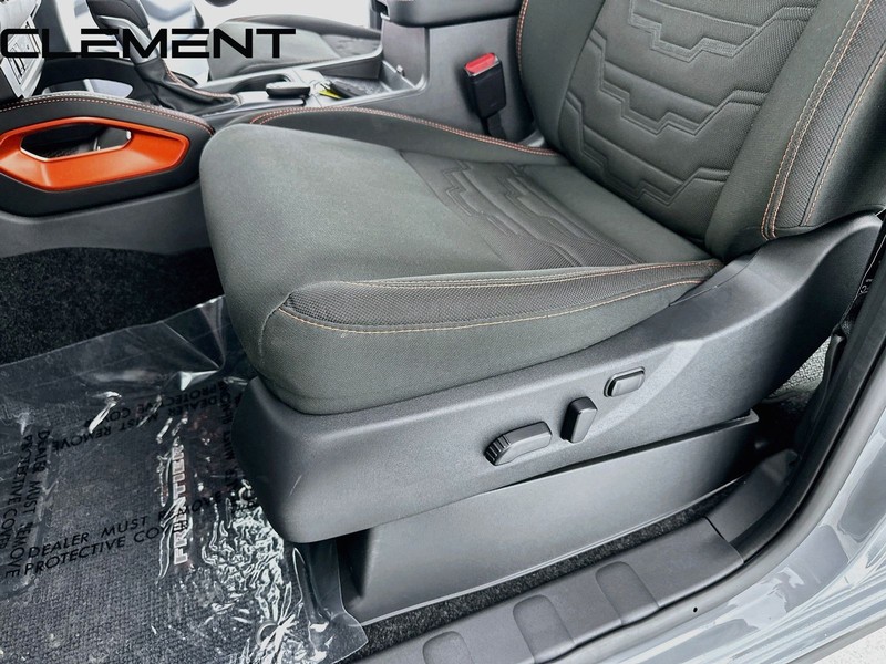 Nissan Frontier Vehicle Image 28