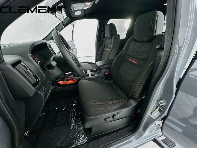 Nissan Frontier Vehicle Image 29