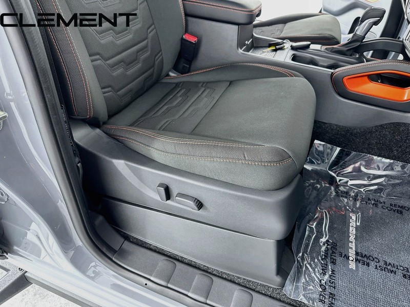 Nissan Frontier Vehicle Image 33