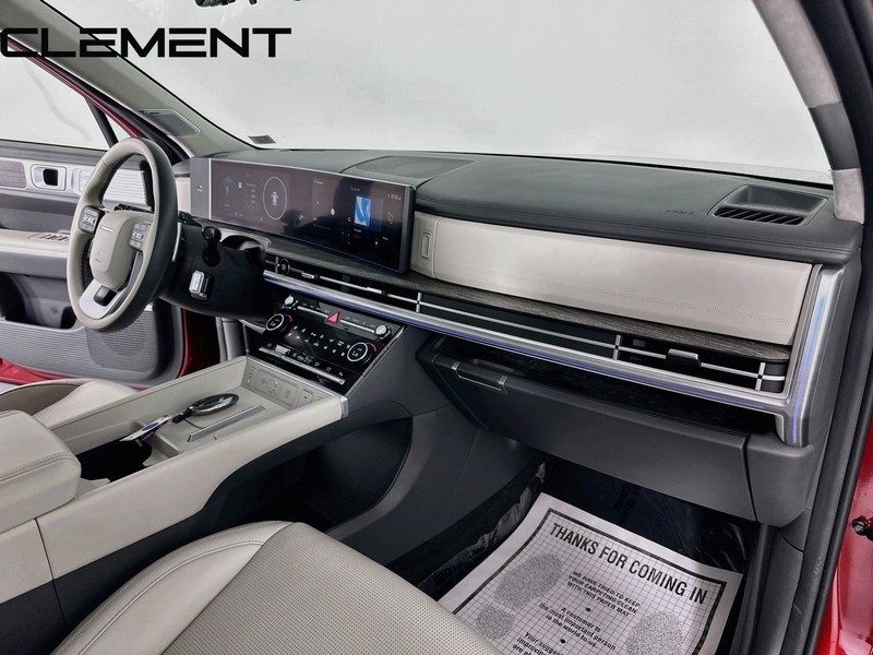 Hyundai Santa Fe Vehicle Image 37