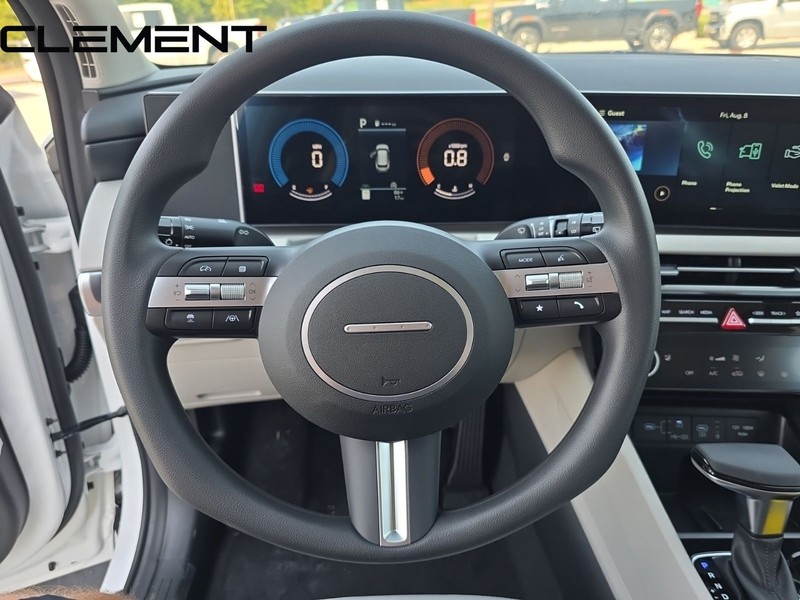 Hyundai Tucson Vehicle Full-screen Gallery Image 17