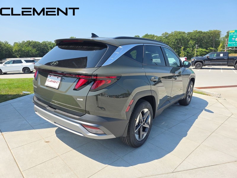Hyundai Tucson Vehicle Full-screen Gallery Image 8