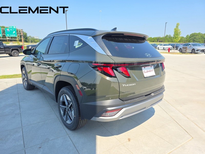 Hyundai Tucson Vehicle Full-screen Gallery Image 11
