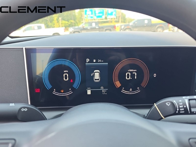Hyundai Tucson Vehicle Full-screen Gallery Image 15