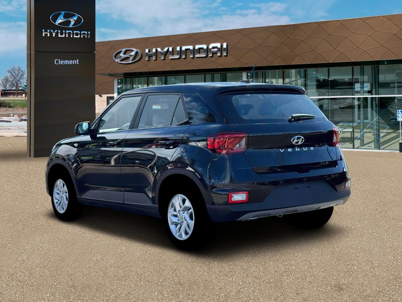 Hyundai Venue Vehicle Full-screen Gallery Image 5