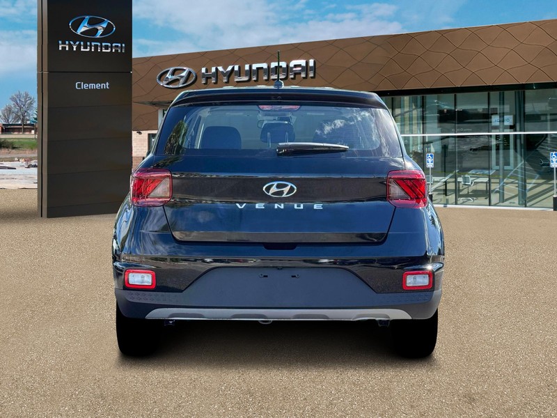 Hyundai Venue Vehicle Full-screen Gallery Image 6