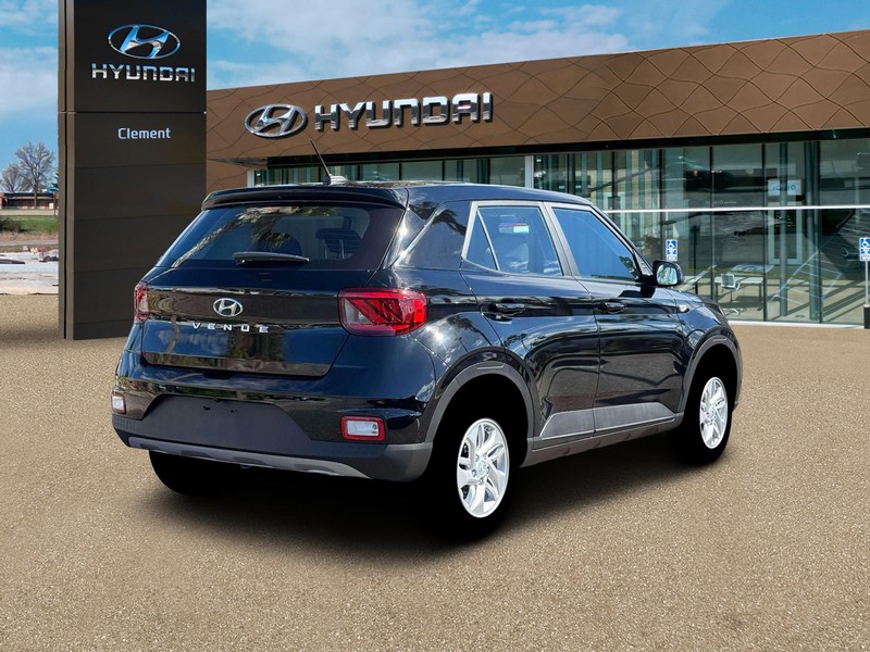 Hyundai Venue Vehicle Full-screen Gallery Image 7
