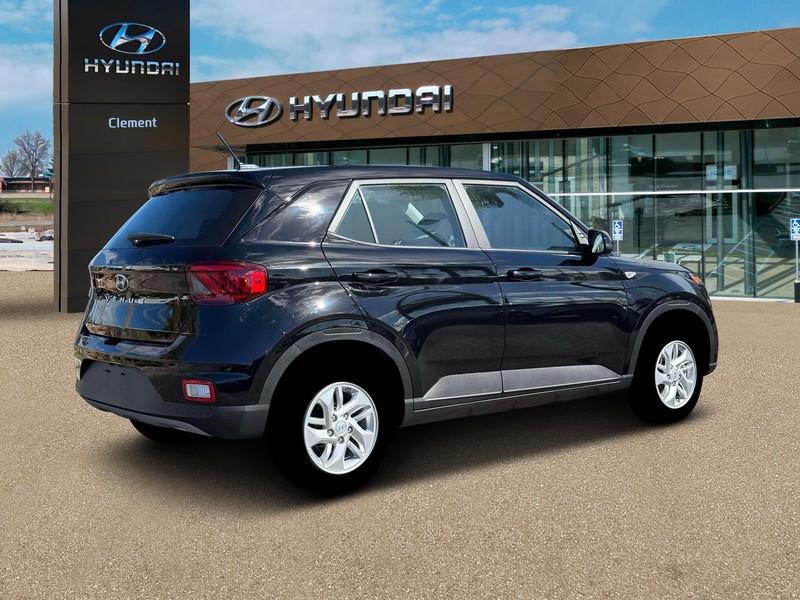 Hyundai Venue Vehicle Full-screen Gallery Image 8