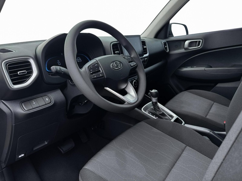 Hyundai Venue Vehicle Full-screen Gallery Image 14