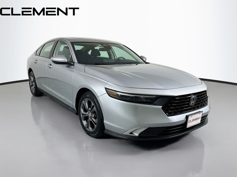 Honda Accord Sedan Vehicle Full-screen Gallery Image 5