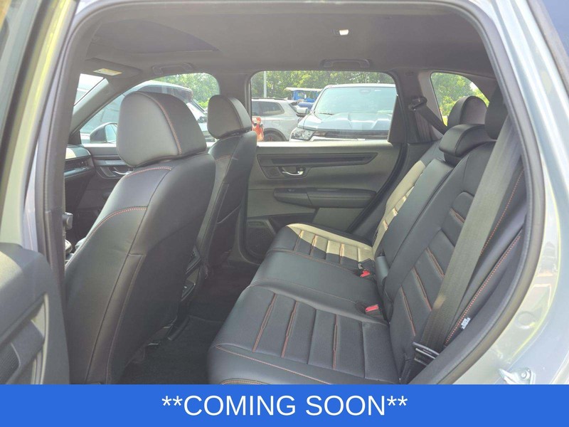 Honda CR-V Hybrid Vehicle Image 05