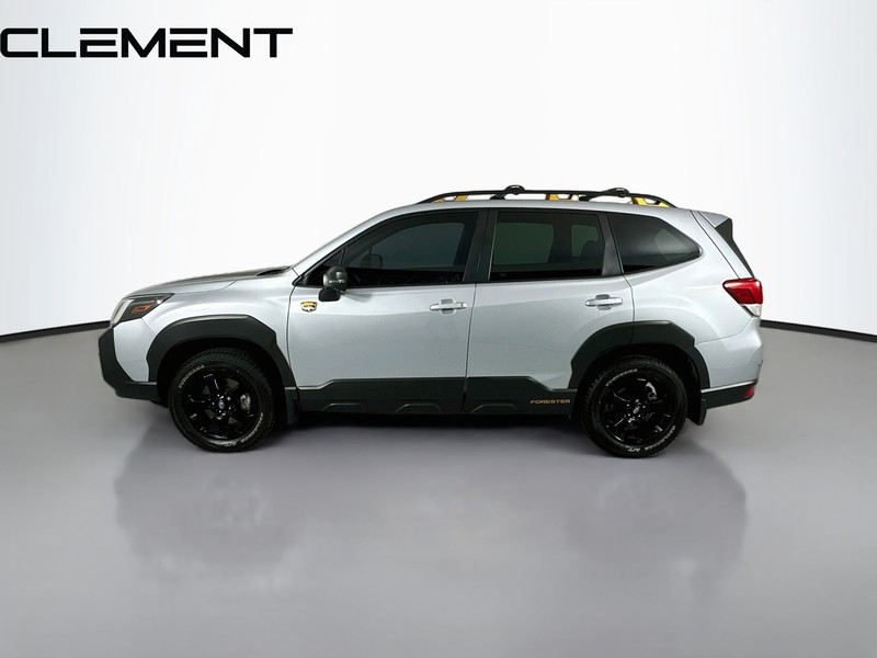 Subaru Forester Vehicle Full-screen Gallery Image 6