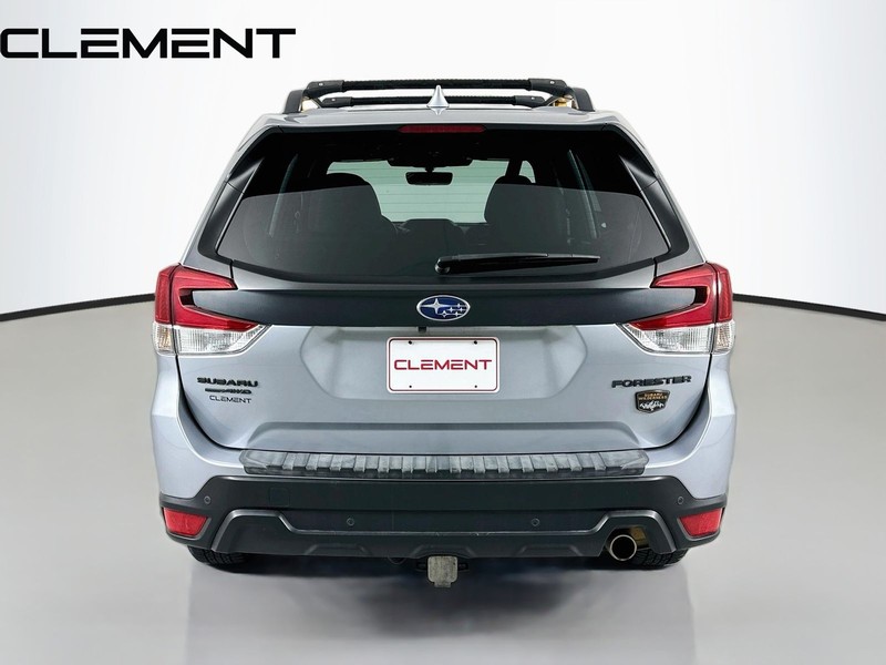 Subaru Forester Vehicle Full-screen Gallery Image 8