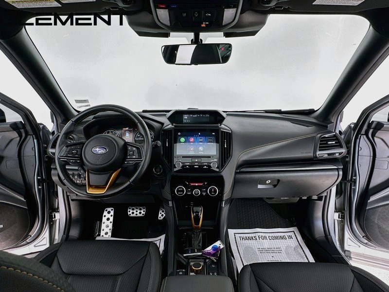 Subaru Forester Vehicle Full-screen Gallery Image 12