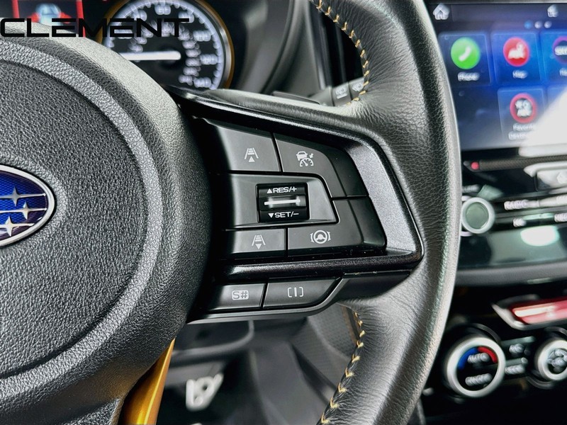 Subaru Forester Vehicle Full-screen Gallery Image 17