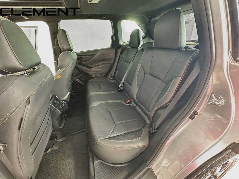 Subaru Forester Vehicle Full-screen Gallery Image 34