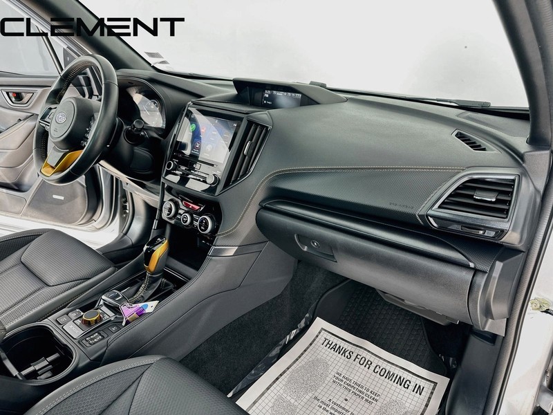 Subaru Forester Vehicle Full-screen Gallery Image 36