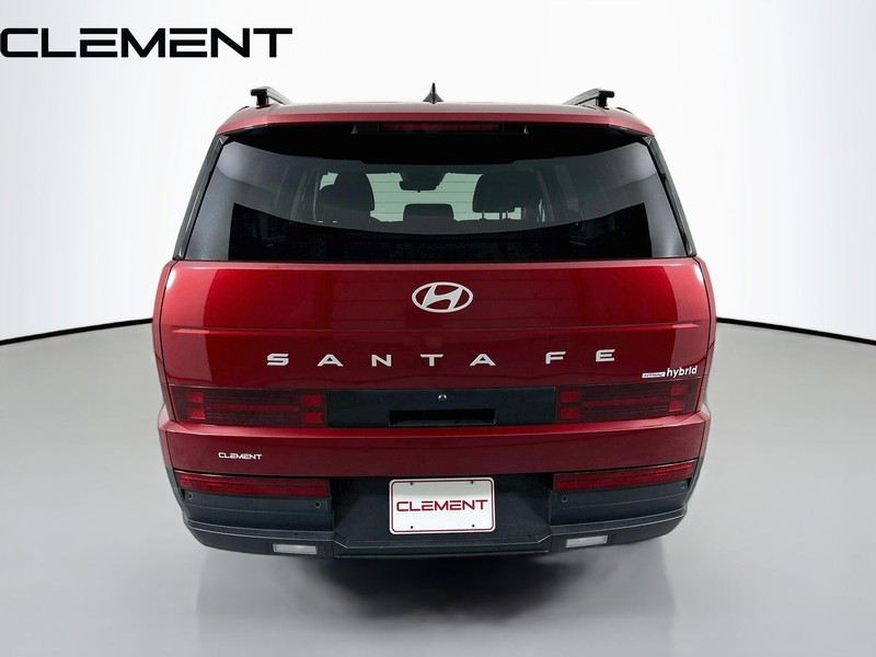 Hyundai Santa Fe Hybrid Vehicle Full-screen Gallery Image 8