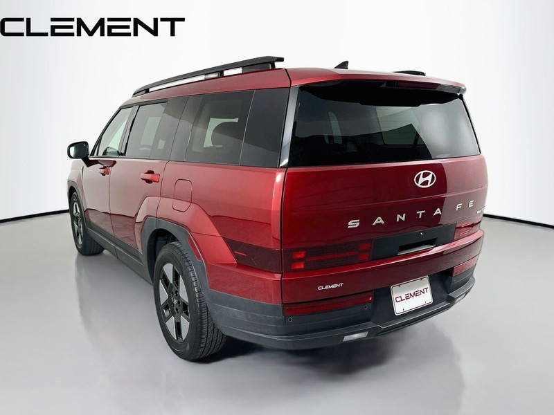 Hyundai Santa Fe Hybrid Vehicle Full-screen Gallery Image 10