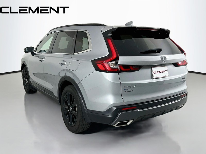 Honda CR-V Hybrid Vehicle Full-screen Gallery Image 10