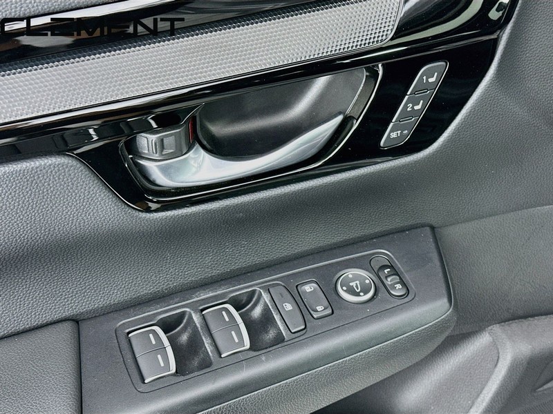 Honda CR-V Hybrid Vehicle Full-screen Gallery Image 28
