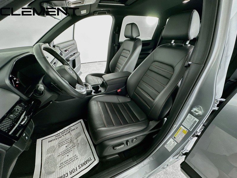 Honda CR-V Hybrid Vehicle Full-screen Gallery Image 32