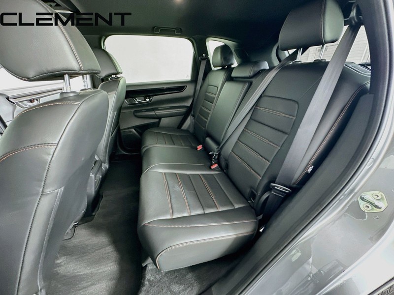 Honda CR-V Hybrid Vehicle Full-screen Gallery Image 34