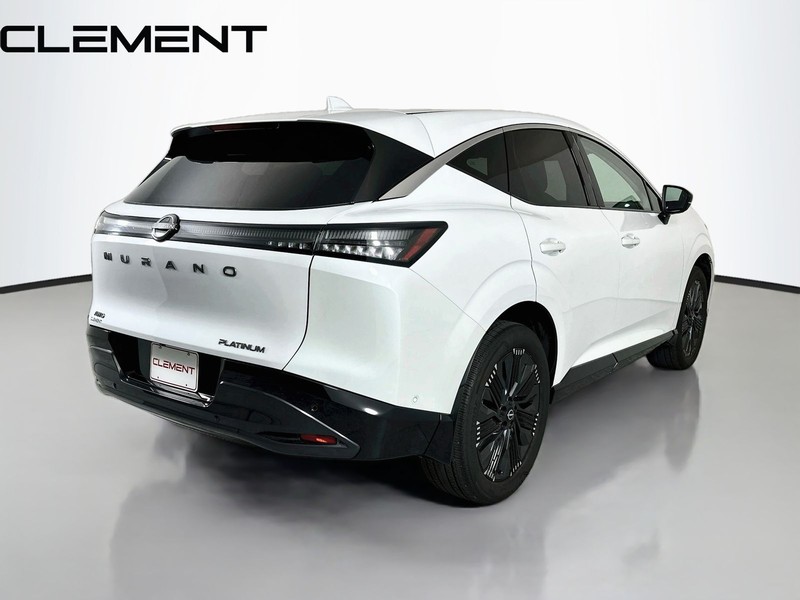 Nissan Murano Vehicle Full-screen Gallery Image 7