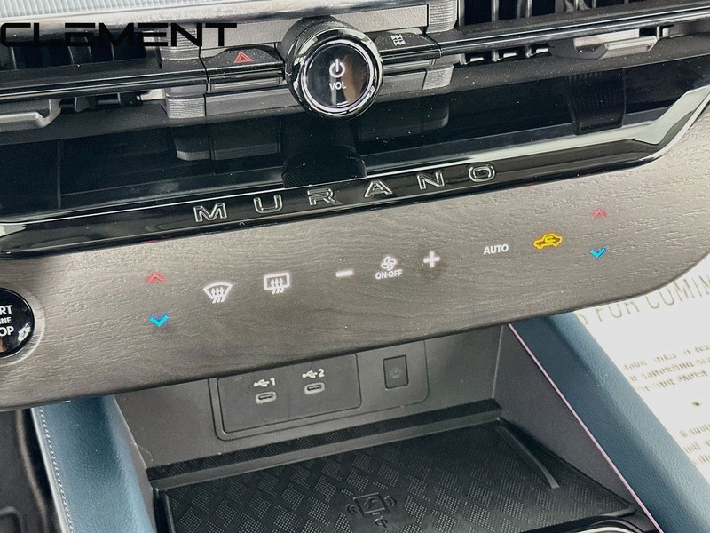 Nissan Murano Vehicle Full-screen Gallery Image 22