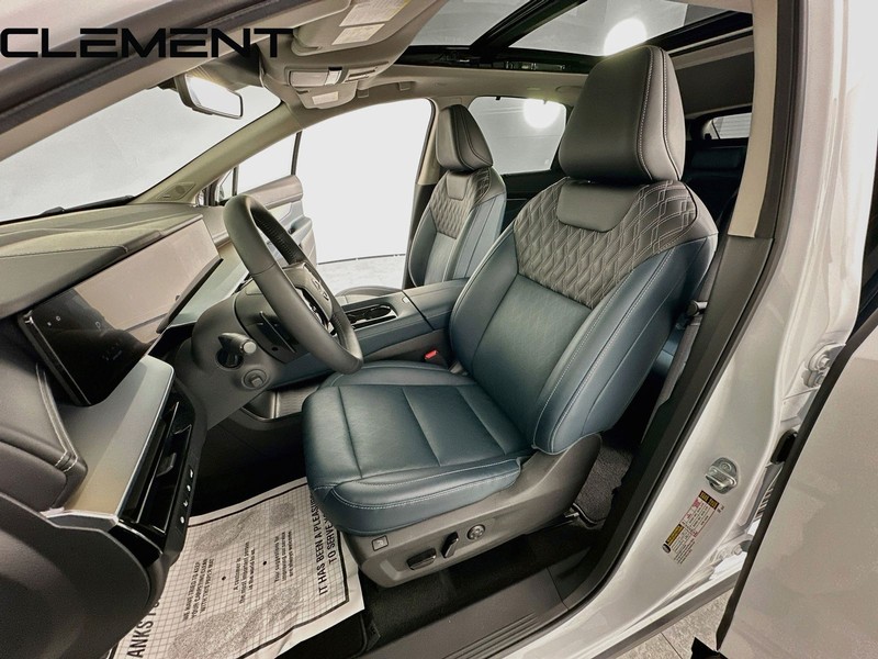 Nissan Murano Vehicle Full-screen Gallery Image 32