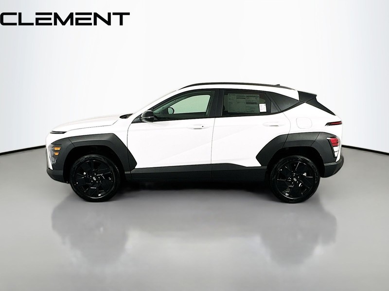 Hyundai Kona Vehicle Full-screen Gallery Image 6