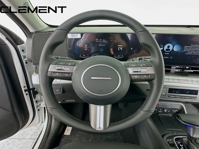Hyundai Kona Vehicle Full-screen Gallery Image 14