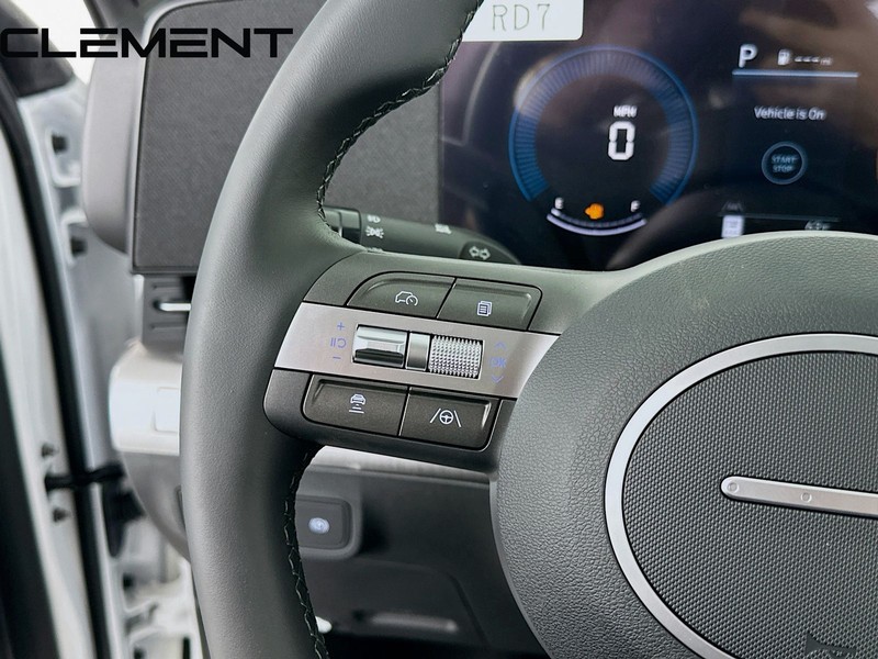 Hyundai Kona Vehicle Full-screen Gallery Image 15