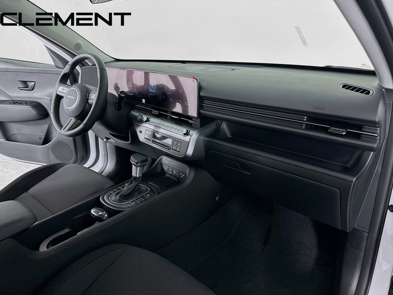 Hyundai Kona Vehicle Full-screen Gallery Image 34