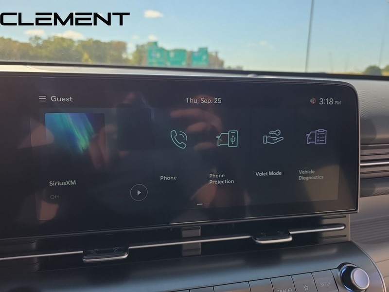 Hyundai Kona Vehicle Full-screen Gallery Image 20