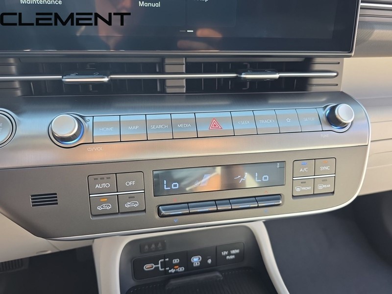 Hyundai Kona Vehicle Full-screen Gallery Image 24