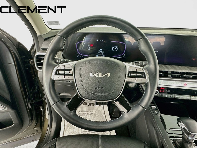 Kia Telluride Vehicle Full-screen Gallery Image 14