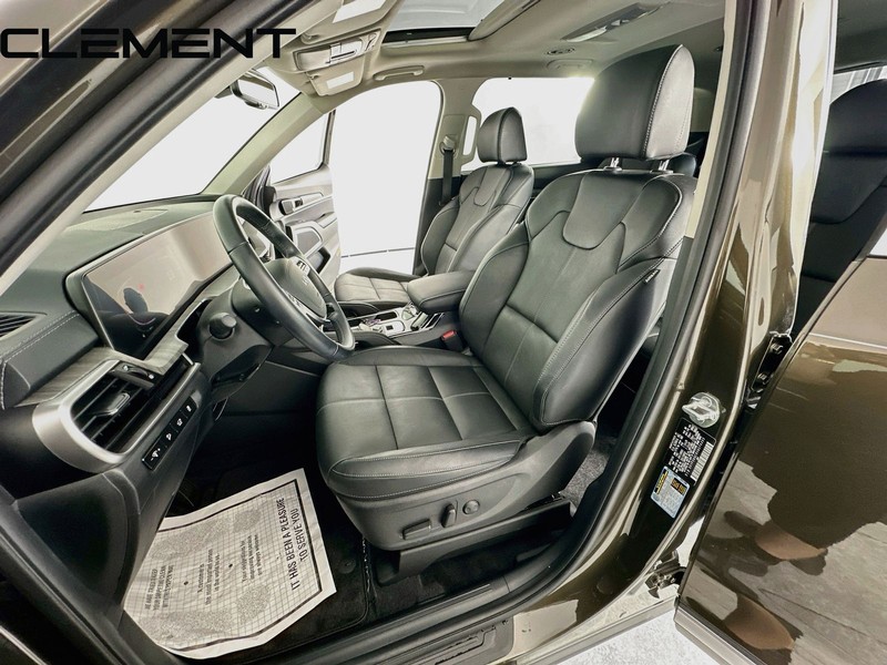Kia Telluride Vehicle Full-screen Gallery Image 30
