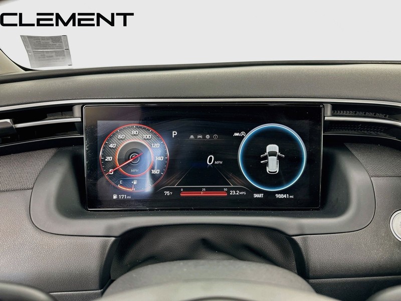 Hyundai Tucson Vehicle Full-screen Gallery Image 18
