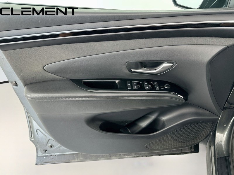 Hyundai Tucson Vehicle Full-screen Gallery Image 28