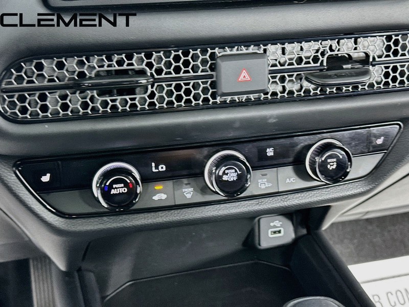 Honda HR-V Vehicle Full-screen Gallery Image 22
